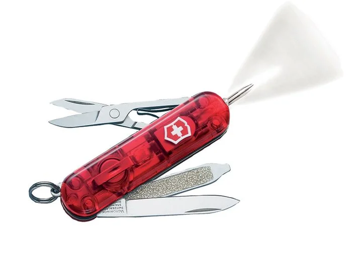 0.6226.T – Victorinox Signature Lite Translucent Ruby