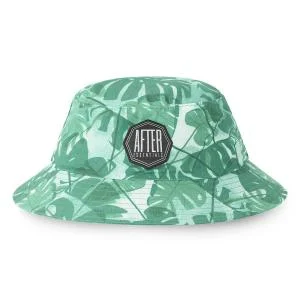 Chapeau grandes feuilles