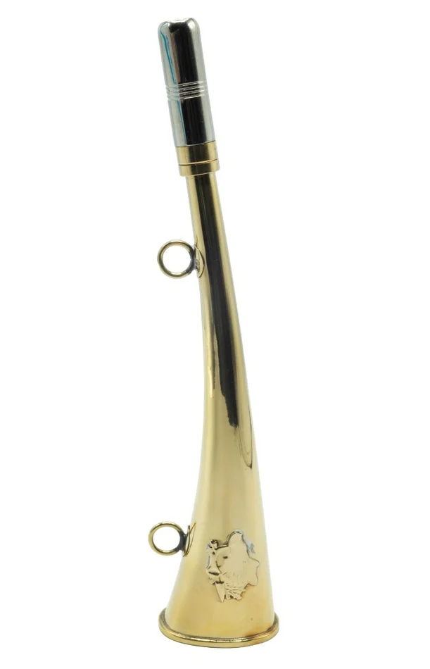Corne d’appel en laiton Januel avec décor sanglier – 25 cm