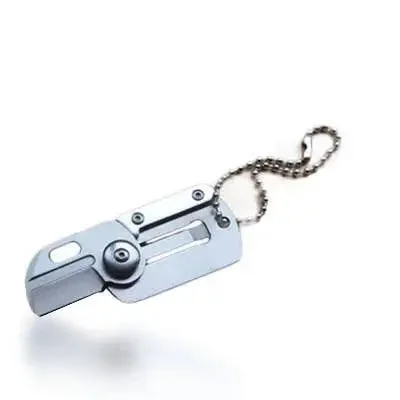 PORTE-CLÉS MILITAIRE – COUTEAU DE RANDONNÉE PLIANT