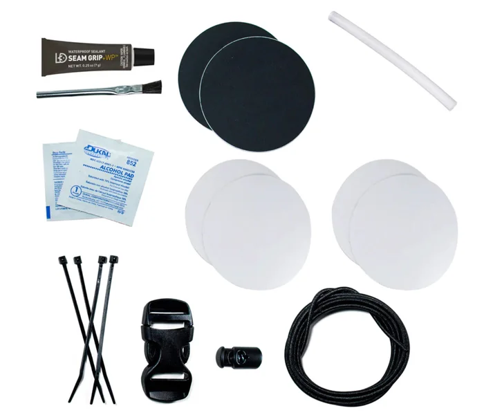 RL302757 – Gear Aid Camp Repair Kit 18 pièces