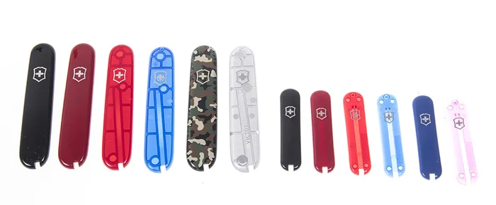 VNC.2600.3 + C.2600.4 VICTORINOX paire de côtes rouges pour modéles compacts